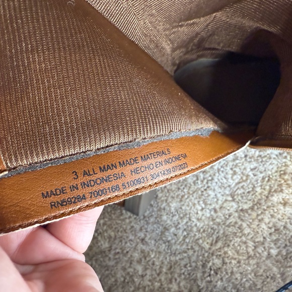 Place Kids Tan Boots - Picture 7 of 7